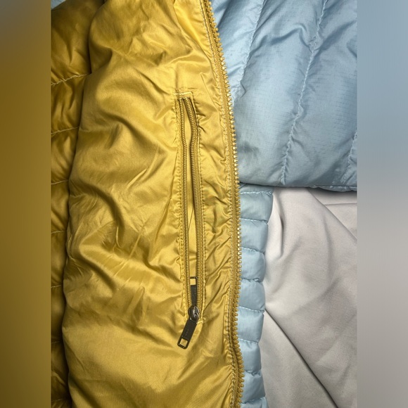 Patagonia women’s Down Puffer Jacket | XS - Picture 10 of 11